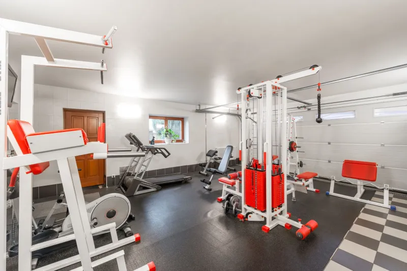 Iron at Home: Build the Garage Gym That Finally Makes You Show Up