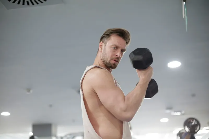 Pack Light, Lift Heavy: The Serious Lifter's Playbook for Staying Jacked on the Road